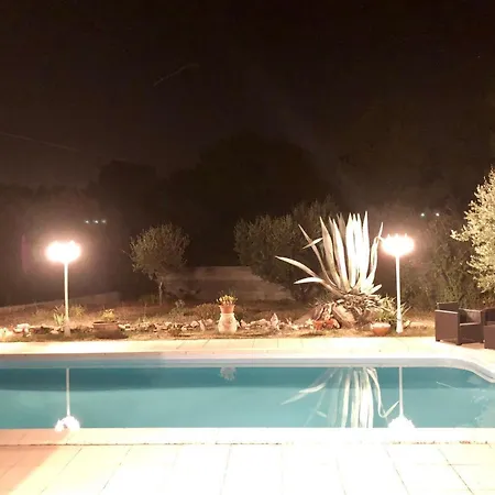 Logement En Pleine Garrigue *
